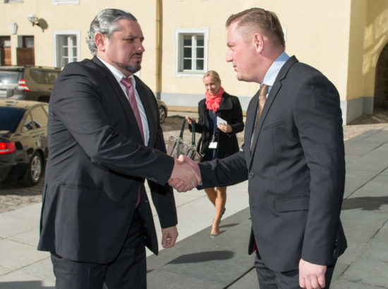 Kohtumine Moldova välisministri Andrei Galburiga
